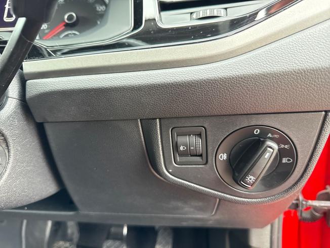VOLKSWAGEN Polo Photo 26