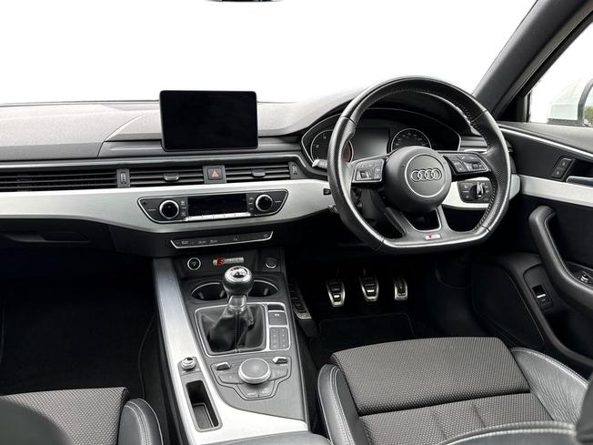 Audi A4 Photo 11