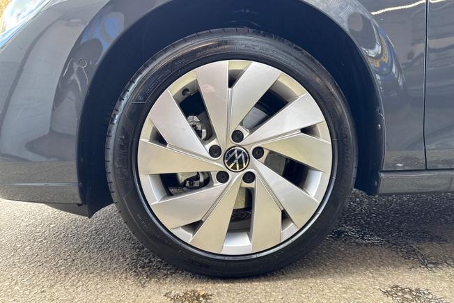 VOLKSWAGEN Golf Photo 5