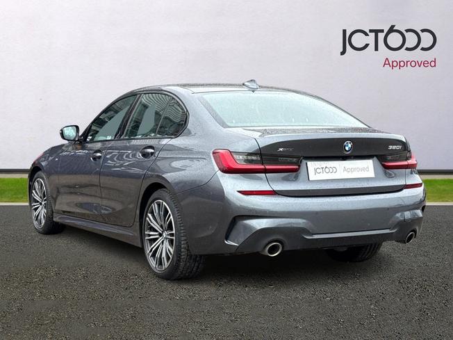 BMW 3 Series Photo 3