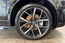 VOLKSWAGEN Tiguan Photo 5