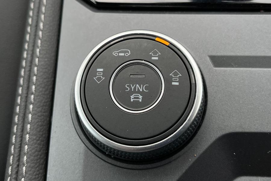 Volkswagen TOUAREG Photo autoimg-53170f379ef8d511a48f76ecde99d51f6d37e844.jpg