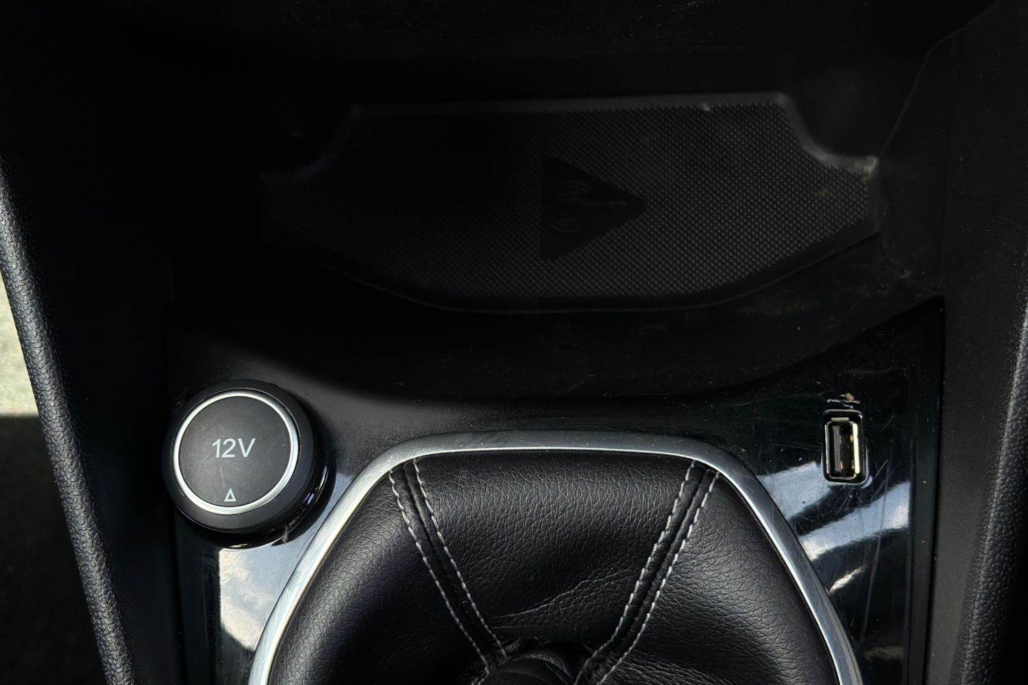 Ford FIESTA Photo 33