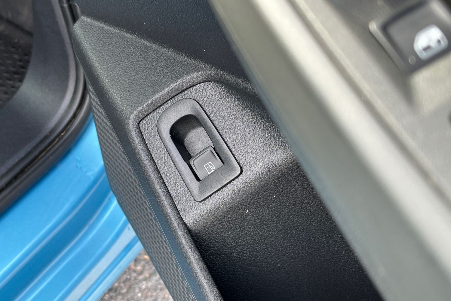 Ford TRANSIT CONNECT Photo 31