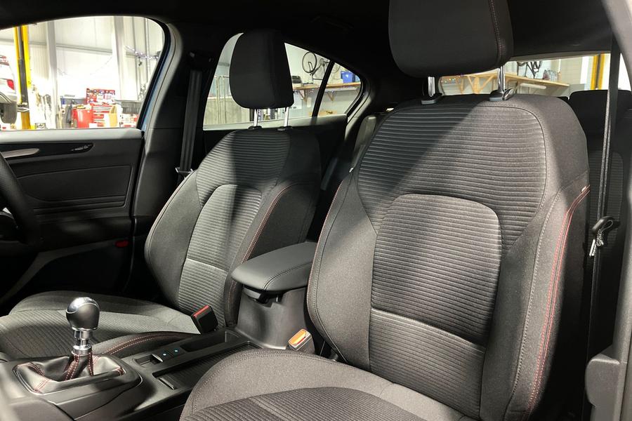 Ford Focus Photo autoimg-531bc61803ca2247f7f21b5d9a29f52ca9b695af.jpg
