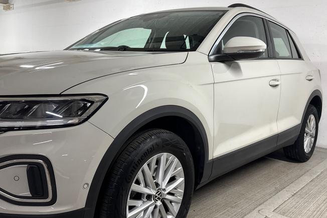 VOLKSWAGEN T-Roc Photo 30