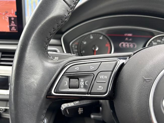 AUDI A4 Avant Photo 16