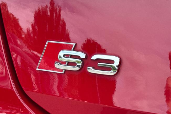 AUDI S3 Photo 26
