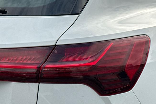 Audi Q8 Photo 18