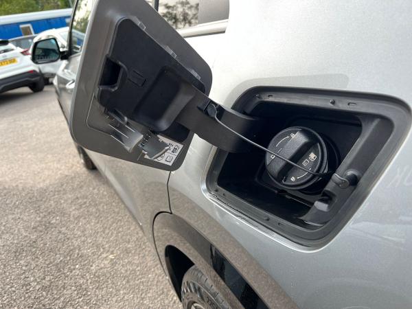 Kia Niro Photo autoimg-5325d75f62123d2490bee7482d13d851da9a82c1.jpg