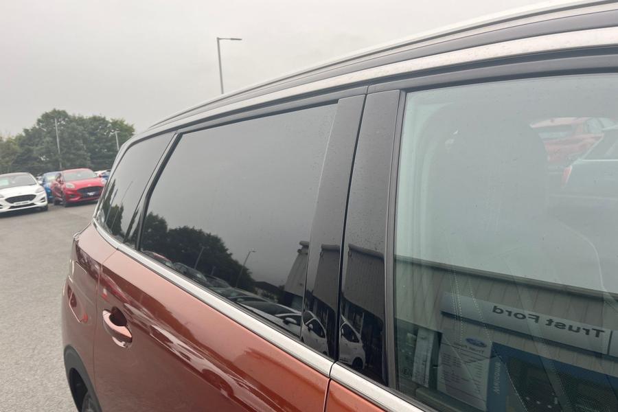 Peugeot 5008 Photo autoimg-532e5e019dca5abbef1e934db9806bd7fcc6a601.jpg