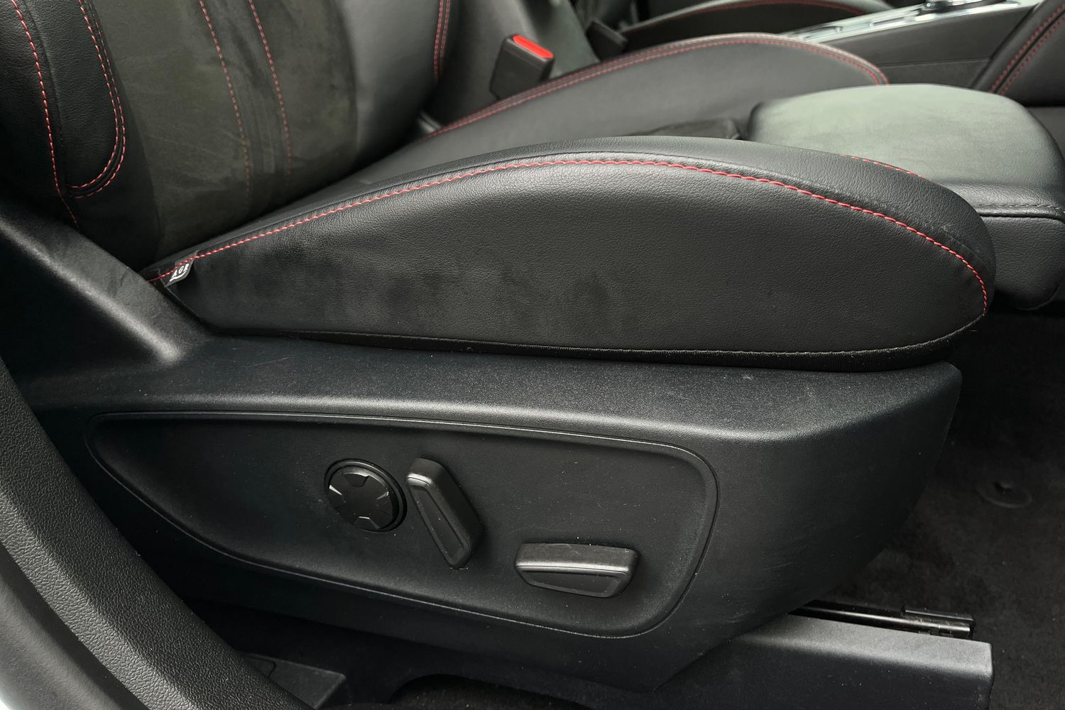 Ford KUGA Photo 24