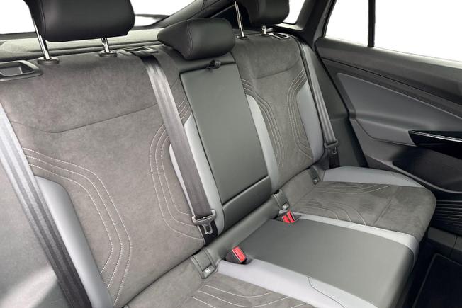 Volkswagen Id.5 Photo 9