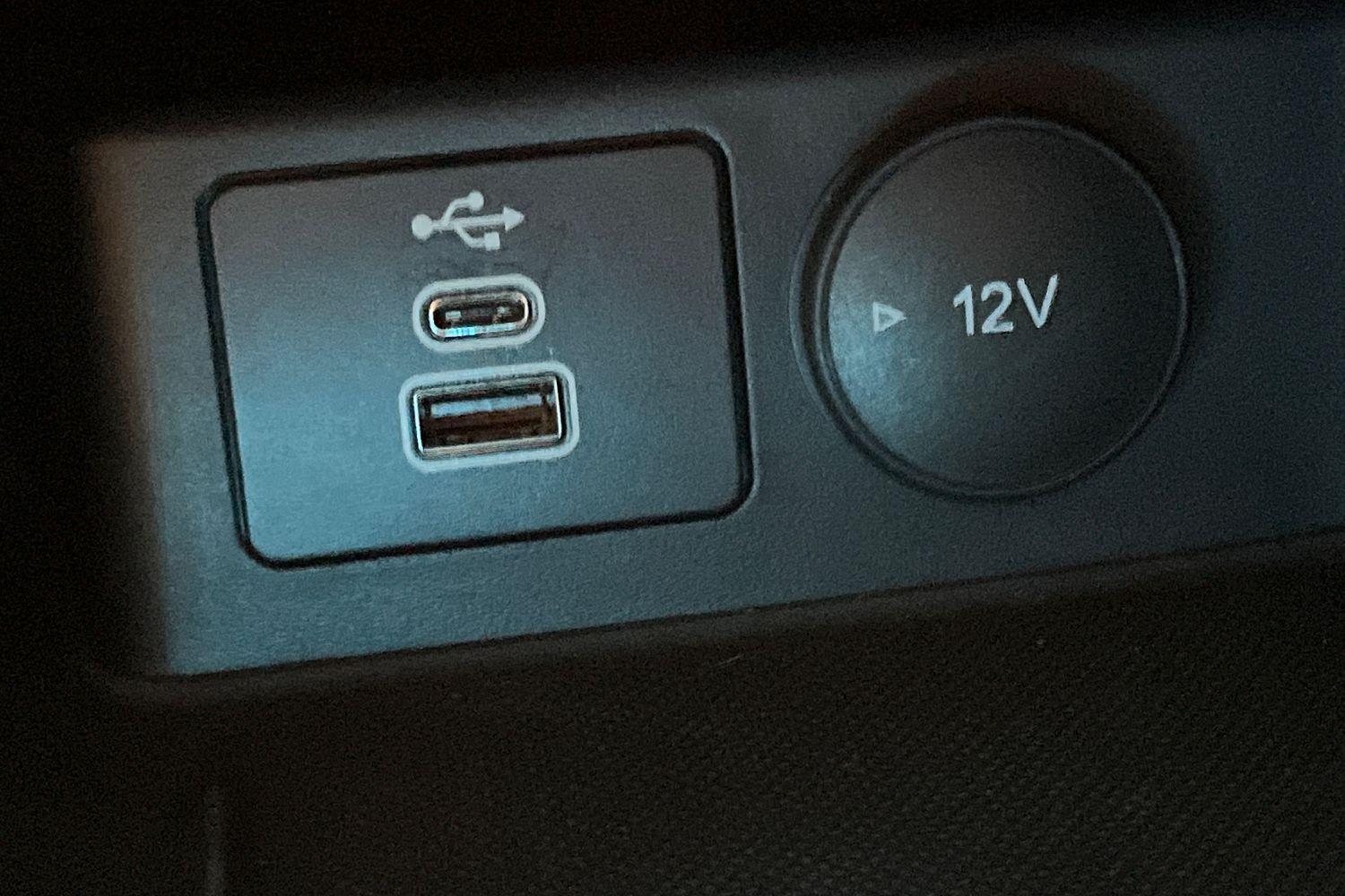 Ford KUGA Photo 39