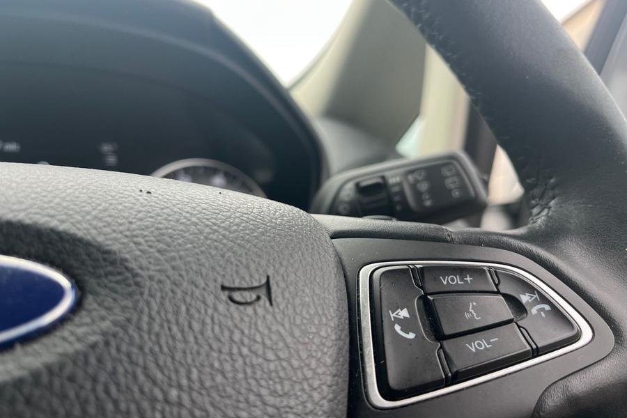 Ford ECOSPORT Photo autoimg-5332ba6db07a5aab52ae33dafc487a0a5c836be8.jpg