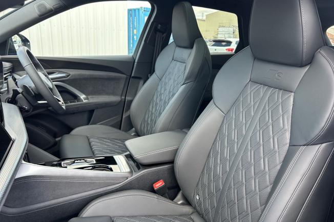 AUDI Sq5 Photo 44