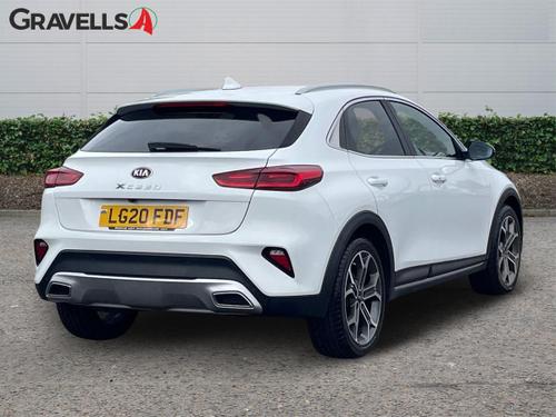 Kia XCEED Photo autoimg-533aacd882399d9fda5796c7e7b02718b6456eee.jpg