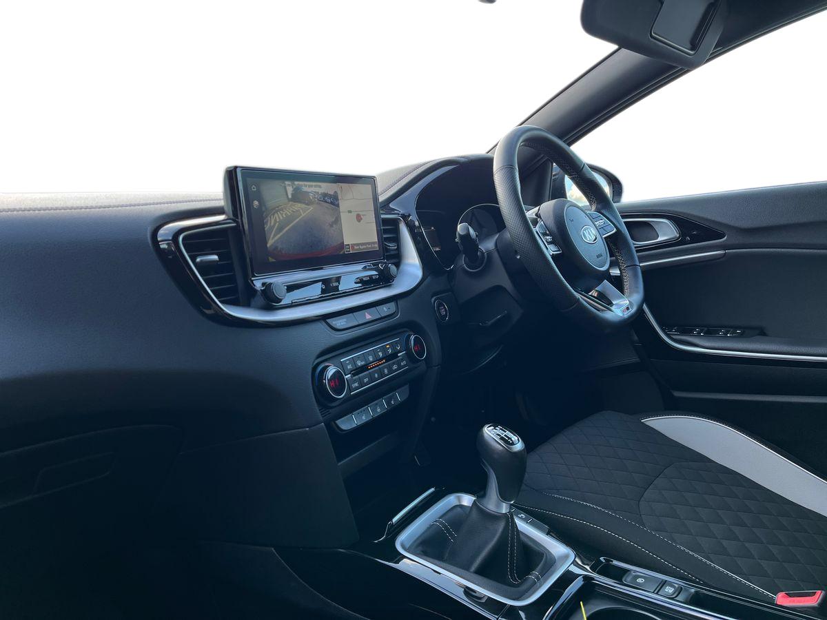 Kia ProCeed Photo 2