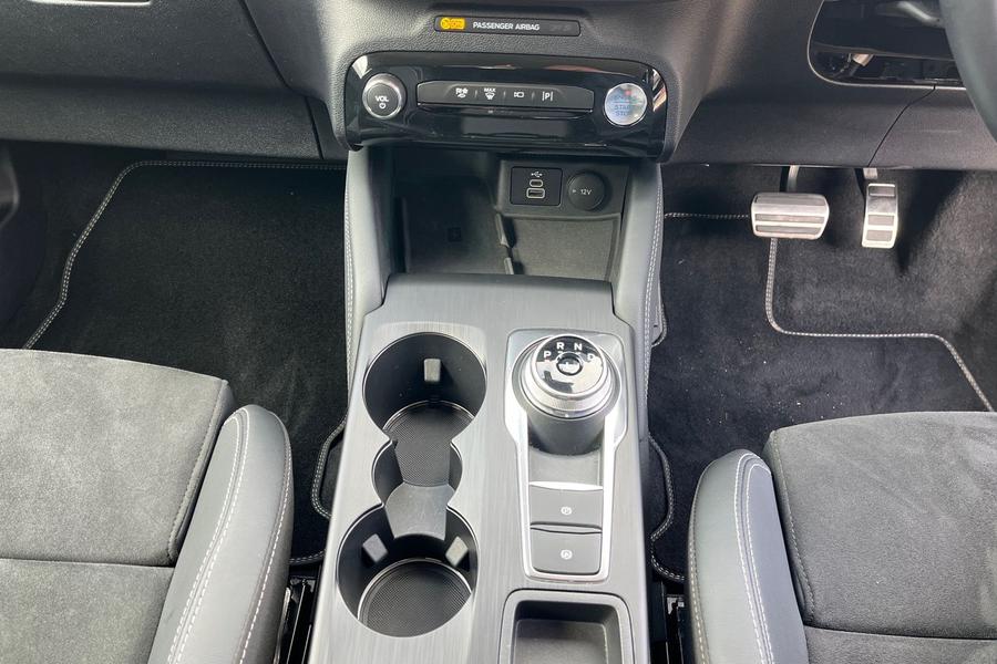 Ford Kuga Photo autoimg-533f01fd948783ae61ea13a067ebdad8f5b8bfbb.jpg