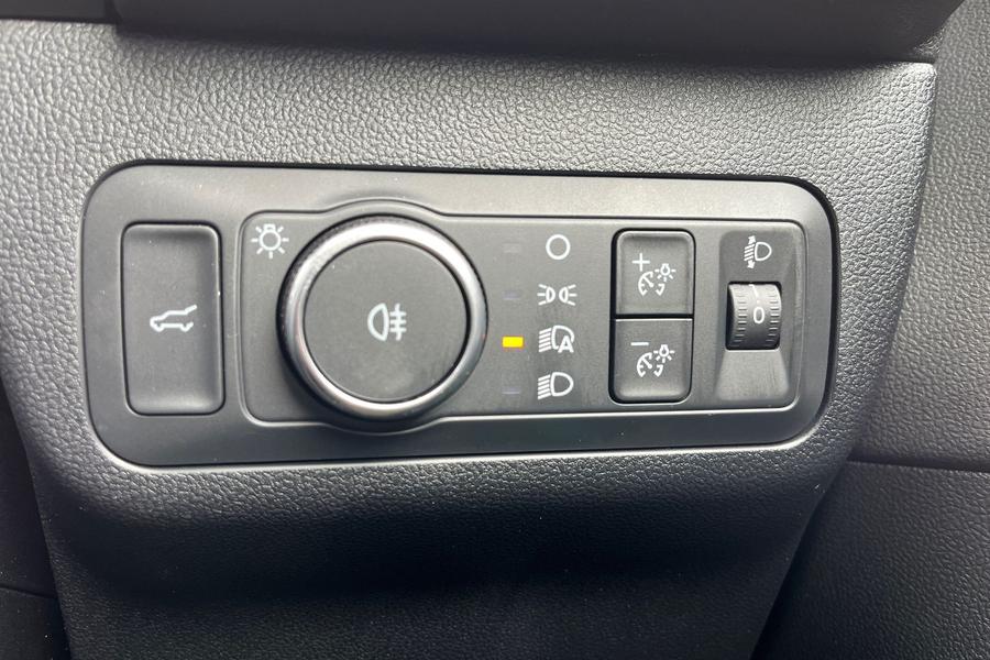 Ford Kuga Photo autoimg-53459bf735e0845ee252c80679d963d5c089ebd1.jpg