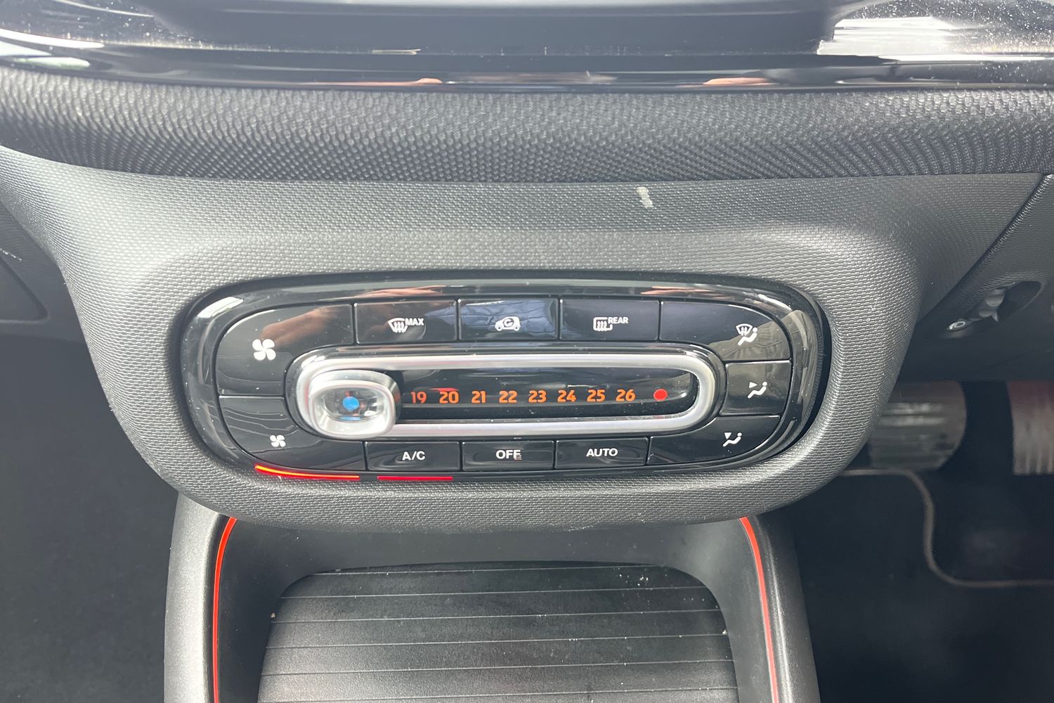 smart FORTWO COUPE Photo 27