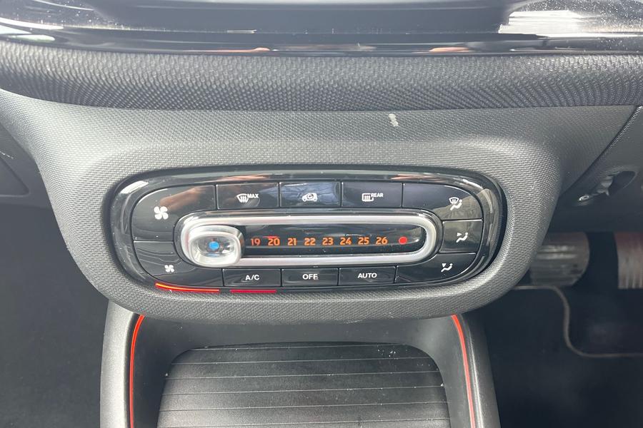 smart FORTWO COUPE Photo autoimg-5345fa07e119f6d810a602258f70b0170f8867f0.jpg