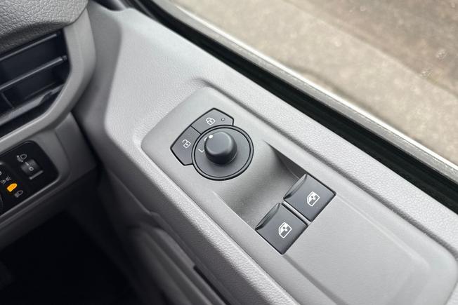 Volkswagen Transporter Photo 44