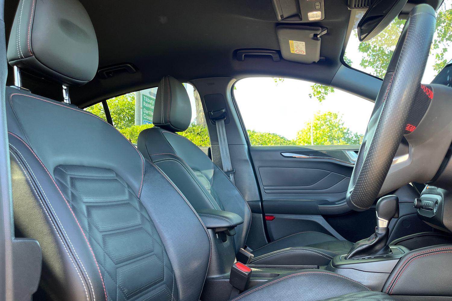 Ford Focus Photo 16