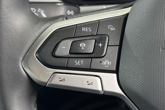 Volkswagen T-Roc Photo 16