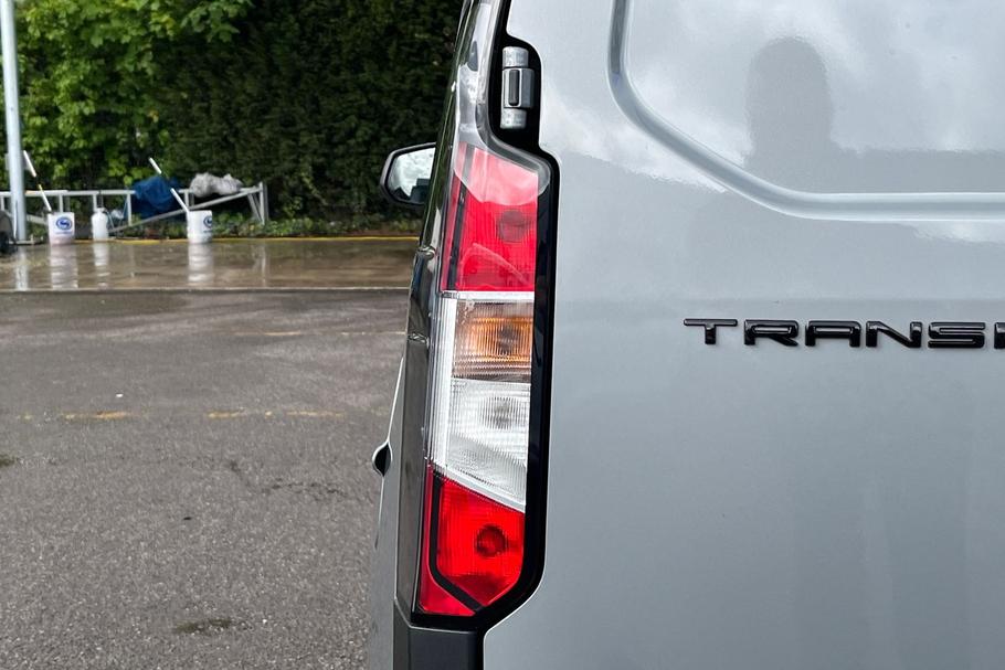 Used Ford TRANSIT COURIER LG25RYA 19