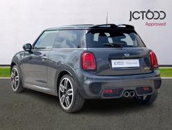 MINI Hatch Photo 3