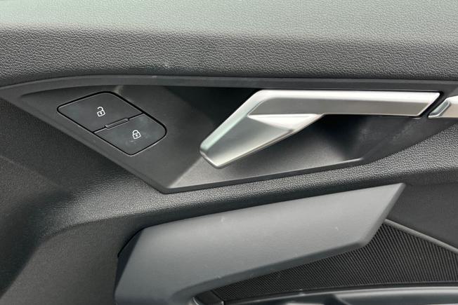 AUDI A3 Photo 39
