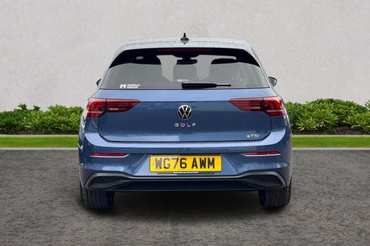 Volkswagen Golf Photo autoimg-535739404d05aeba0f1a57ce1b86c8022a4a4dc3.jpg