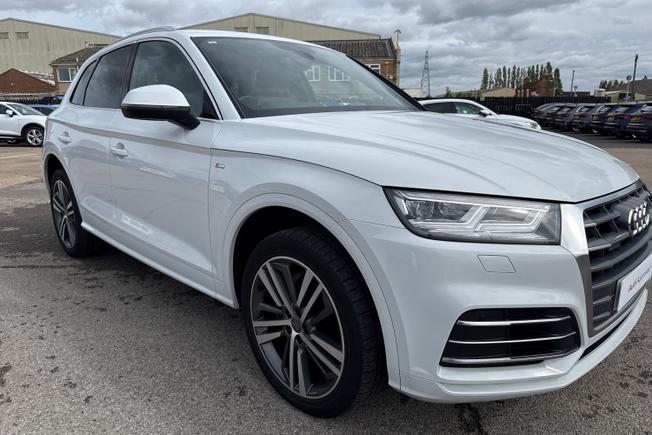 AUDI Q5 Photo 22