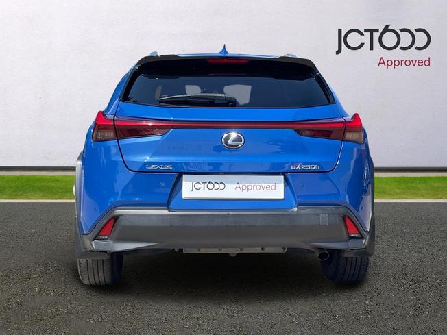 LEXUS UX Photo 7