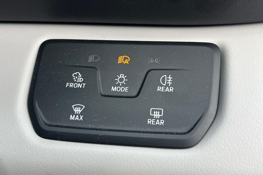 Ford Explorer Photo autoimg-535adfb1da230f8def390b4d79f78d9ec1a17918.jpg