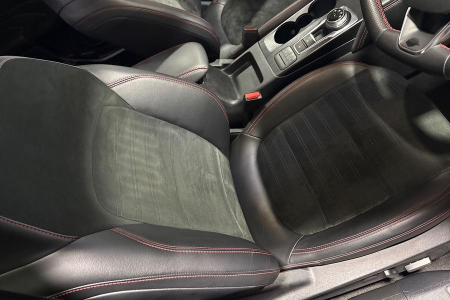 Ford Kuga Photo autoimg-535b3d1ed7a4c12c9a65bd8d3d955752ced9f717.jpg