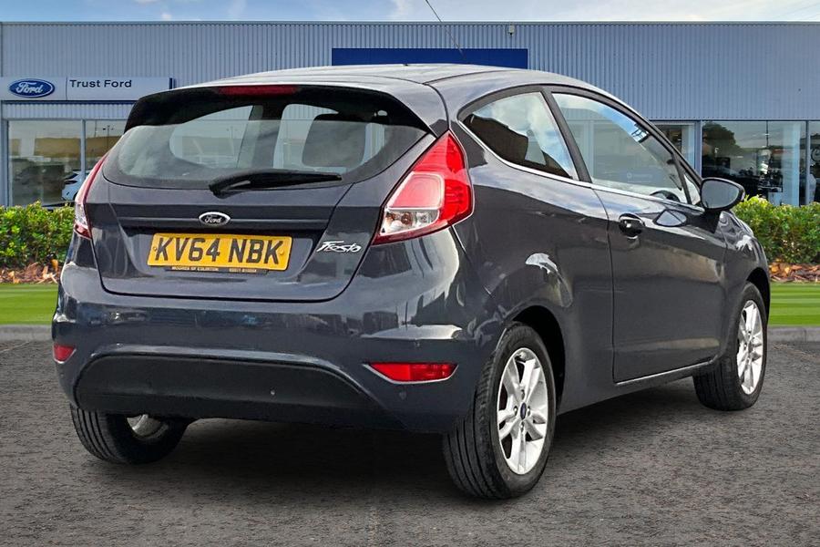 Ford FIESTA Photo autoimg-536242664a881826b3335b9391e7cbe99727be2e.jpg