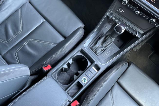 AUDI Q3 Photo 25
