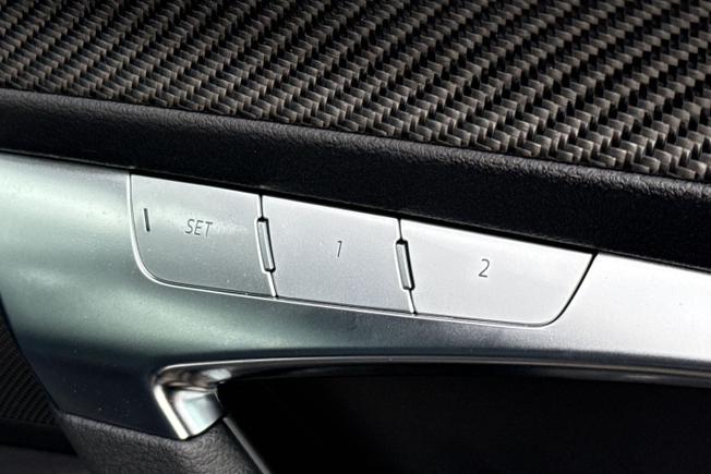Audi A6 Avant Photo 31
