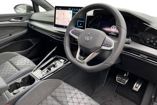 Volkswagen Golf Photo autoimg-53697550f0efc1171faf52a62dff532e49b88903.jpg