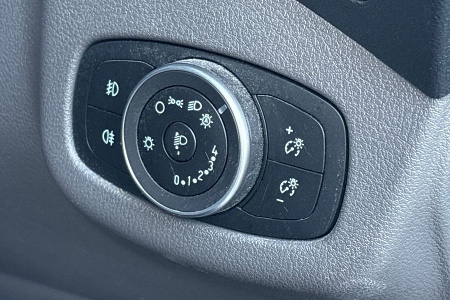 Ford TRANSIT CONNECT Photo autoimg-537093b412e318142ba78b55881894f54f28acb0.jpg