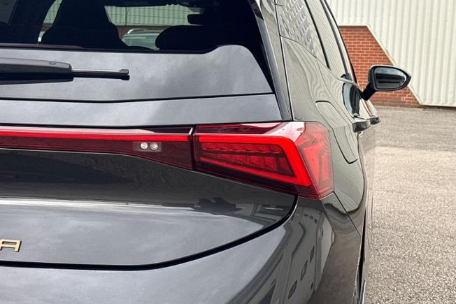 CUPRA BORN Photo 19