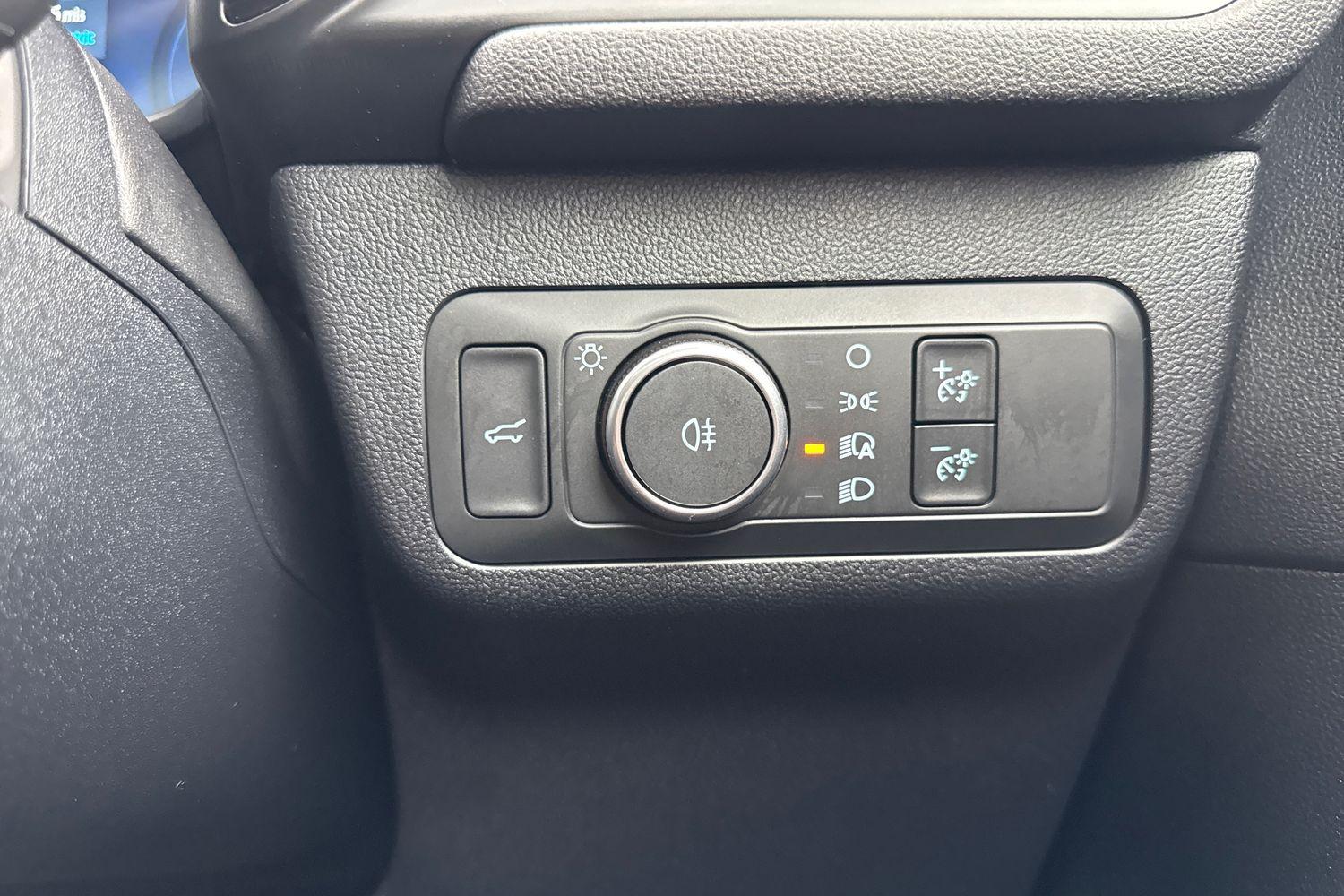 Ford Kuga Photo 36
