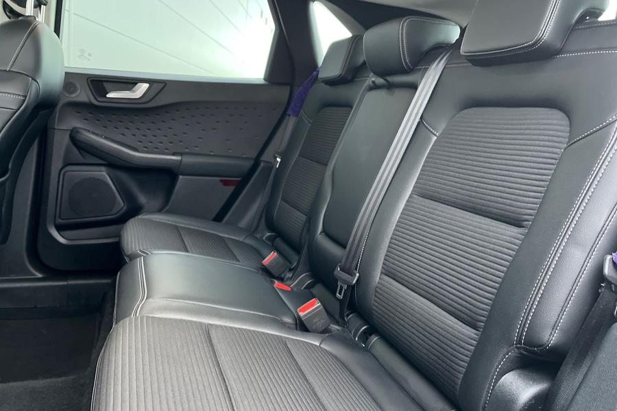 Ford KUGA Photo autoimg-537637abd996c2ea988a9ea0f52ac081829edb2f.jpg