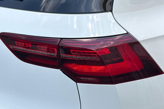 Volkswagen Golf Photo 18