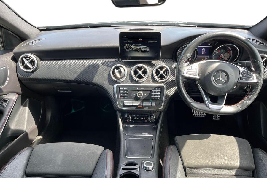 Mercedes-Benz A CLASS Photo autoimg-5378fede6463d35269c4e07a990c177de59c1c7d.jpg