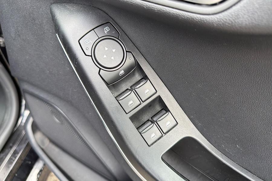 Ford FIESTA Photo autoimg-537fa753081d6bee6356f2a34cb4c1d372ecc3e4.jpg