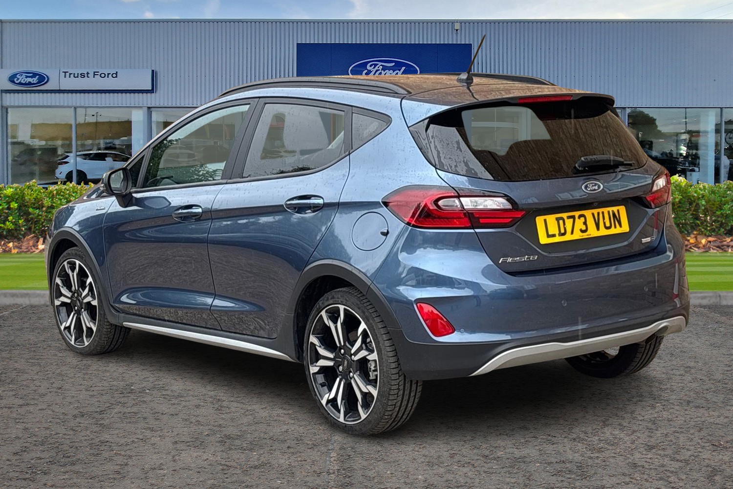 Ford Fiesta Photo 1