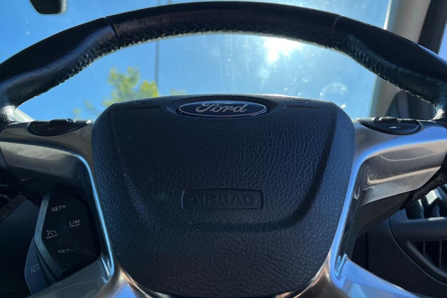 Used FORD TRANSIT CONNECT WV69JAU 34